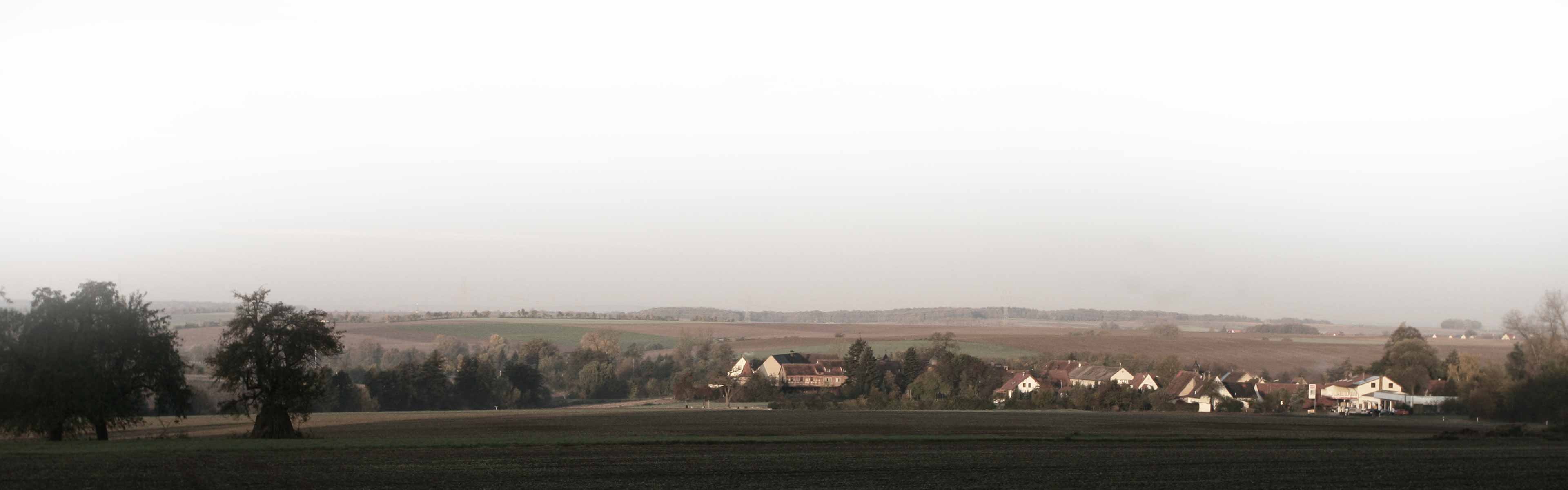 Lage Cosmowein Wörners Schloss Weingut Restaurant Hotel Franken Bayern